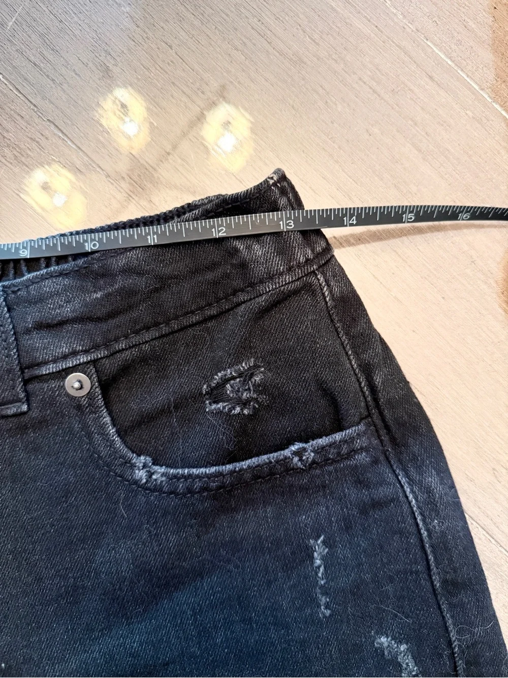 Aerie Daydream Distressed Black Denim Shorts‎ Size Small NWT